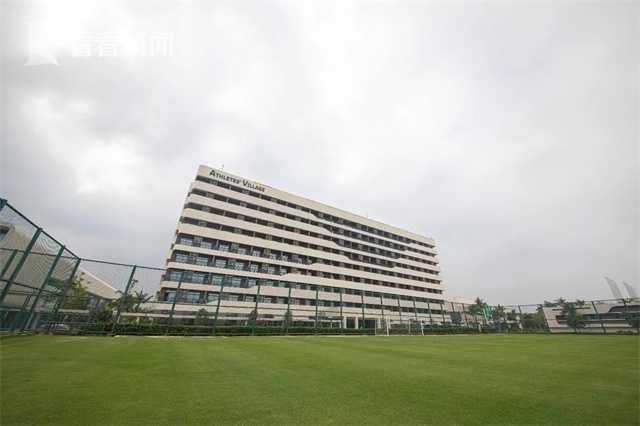亚洲国产精品大学美女久久久爽